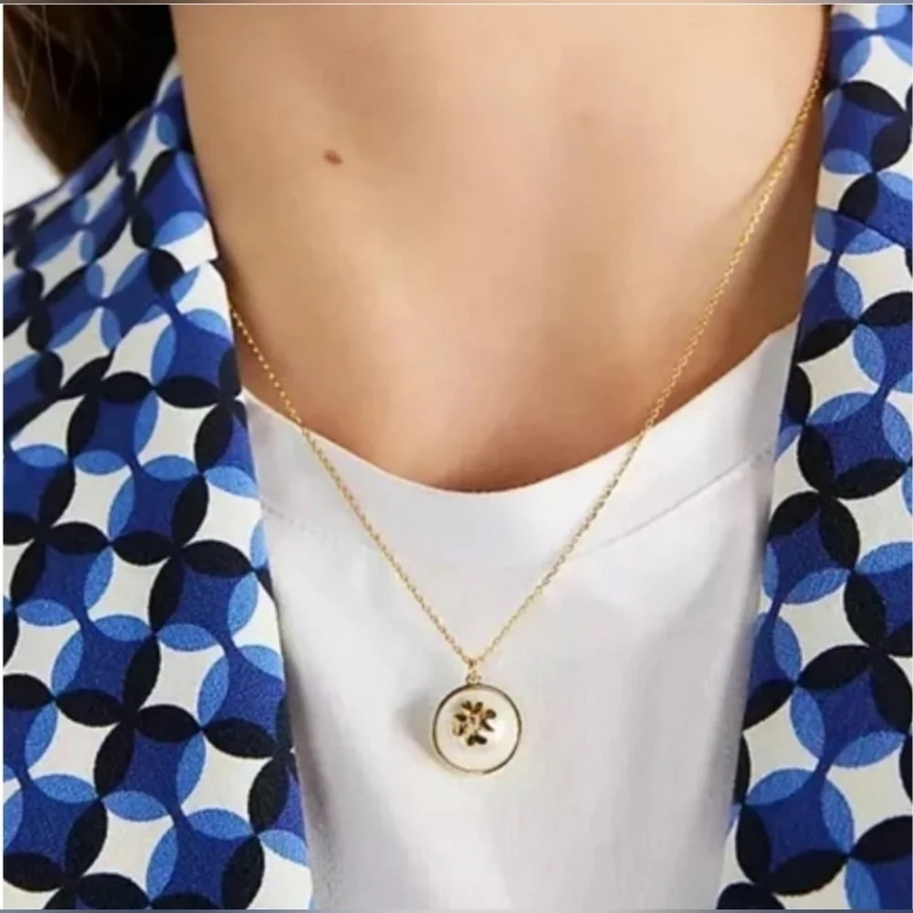 🤍▪️KATE SPADE ▪️ New York Gold Clover Pearl on pearls Necklace
